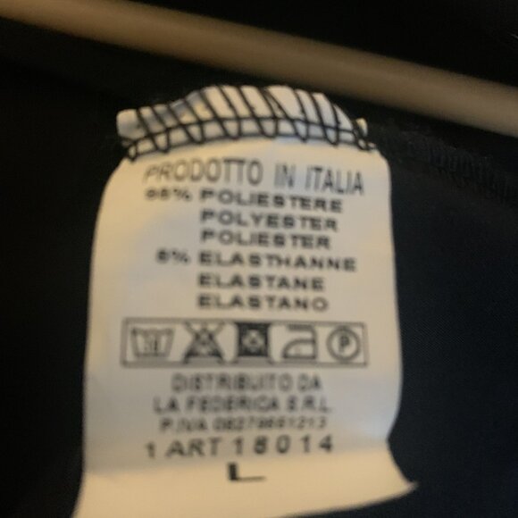 Lulua Black dress with sleeve detail - Picture 5 of 5